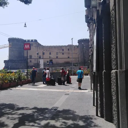 Centro storico Maschio Angioino House-3